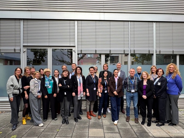 Pluriliteracies for global citizenship: Introducing the 4Rs Framework to design deeper learning episodes for the languages classroom